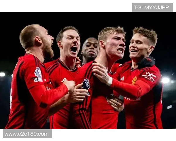 曼联逆转客场战胜狼队,继续保持英超不败纪录 曼联逆转客场战胜狼队,继续保持英超不败纪录