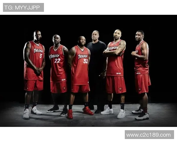 里克马洪的传奇人生与篮球事业的辉煌成就探秘