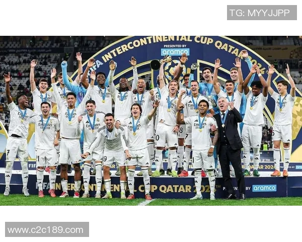 皇马迎战阿布扎比半岛球队展现足球魅力与激情的巅峰对决 皇马迎战阿布扎比半岛球队展现足球魅力与激情的巅峰对决