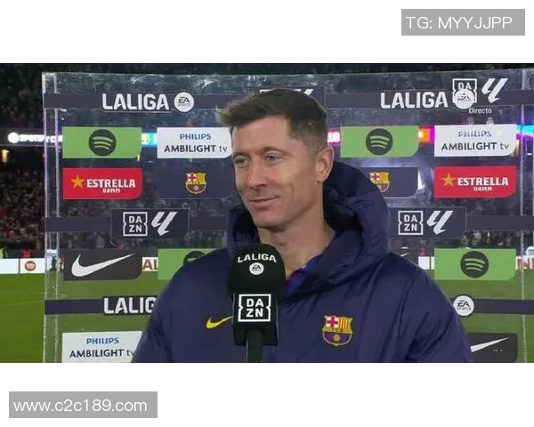 莱万领衔新赛季足球盛宴球迷期待他的精彩表现与传奇时刻