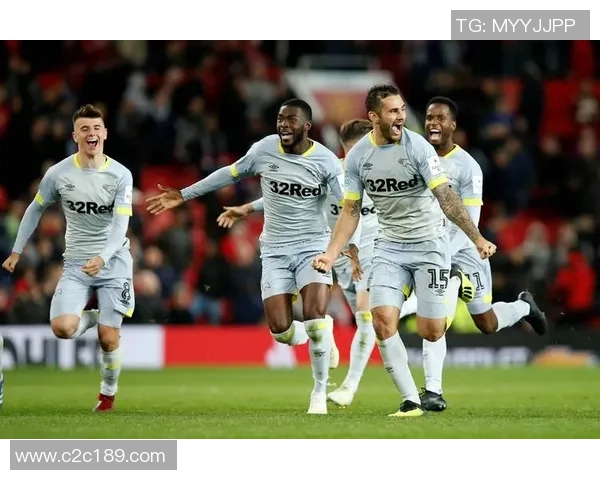 曼联迎战德比郡期待精彩对决球迷热情高涨助阵球队奋勇争胜