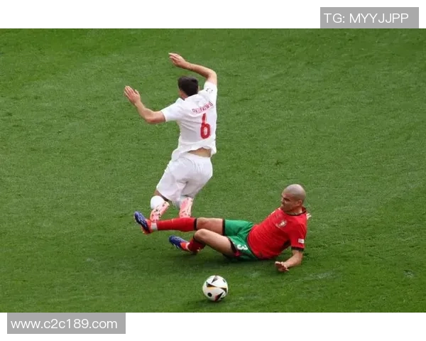 武僧佩佩的奇幻冒险之旅探索武术与友谊的力量与魅力